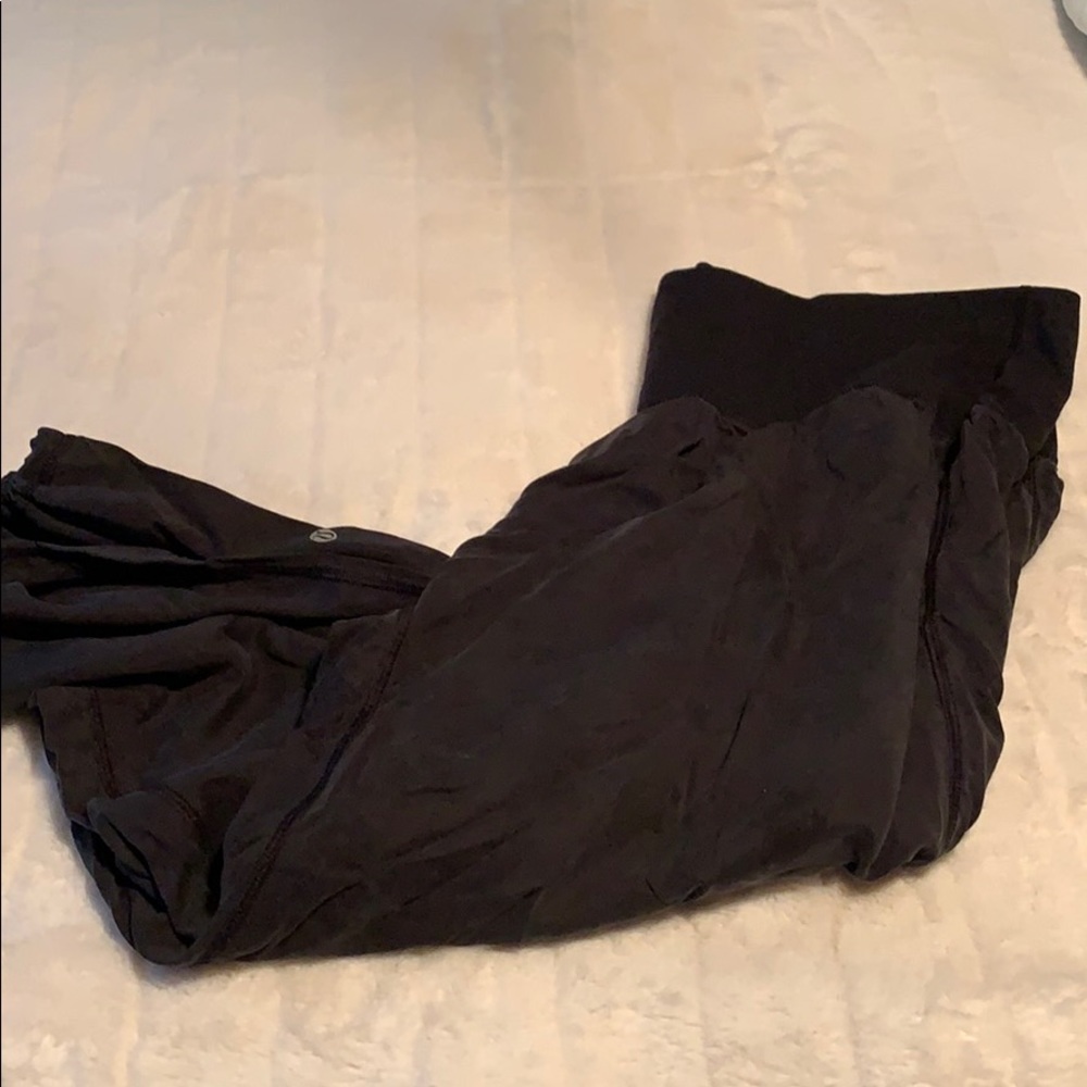 Lululemon Capri’s - Picture 8 of 8